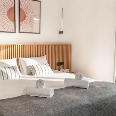 Daire Relaxing Sea View Studio At Xenios Avlais